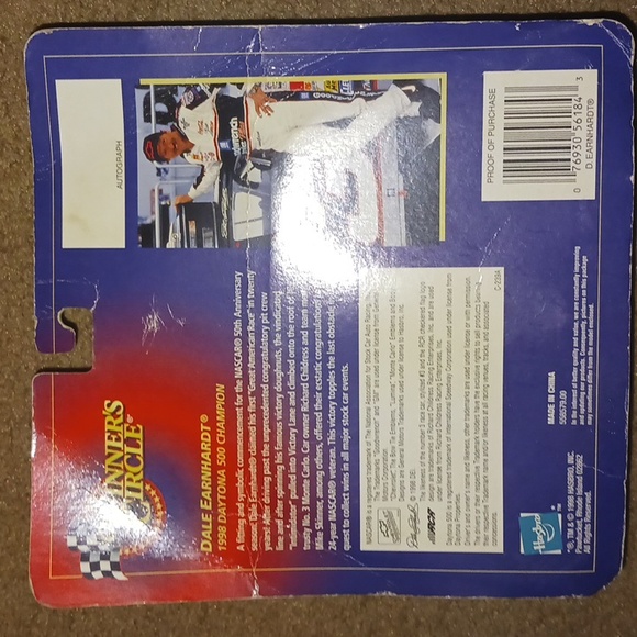 Dale Earnhardt Sr 1/43 scale Diecast - Picture 2 of 2